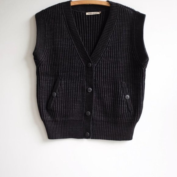 Misha And Puff Tops - Misha & Puff black fisherman vest, size M/L, EUC